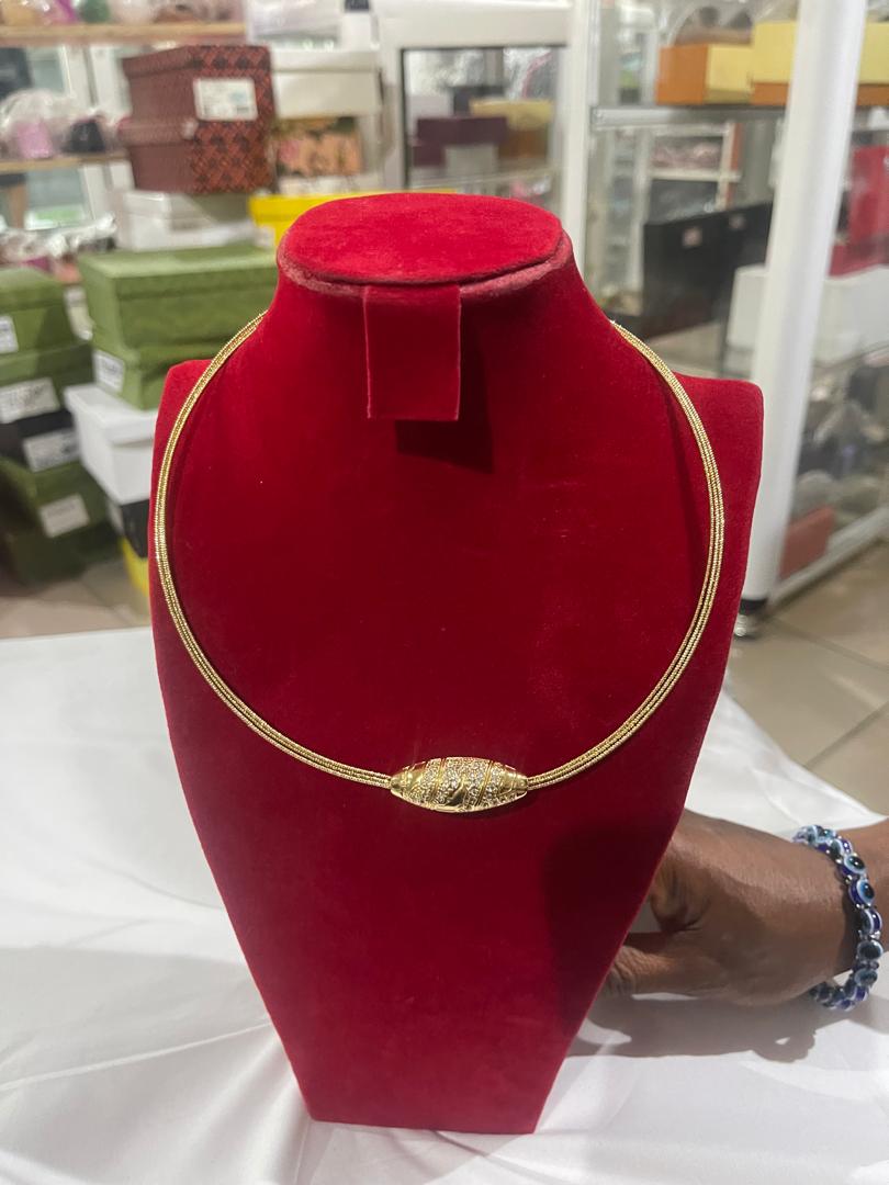 Complete set Brazillian jewelry! Simple, classy